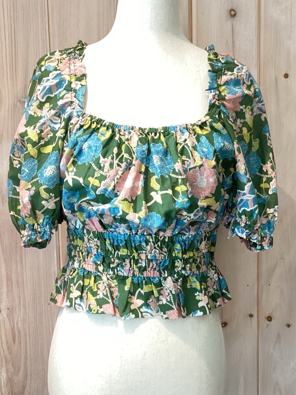 Birds of Paradis by Travota Smocked Crop Top